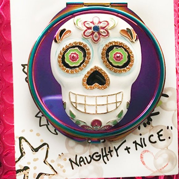 Betsey Johnson Skull Compact Mirror - Picture 2 of 5